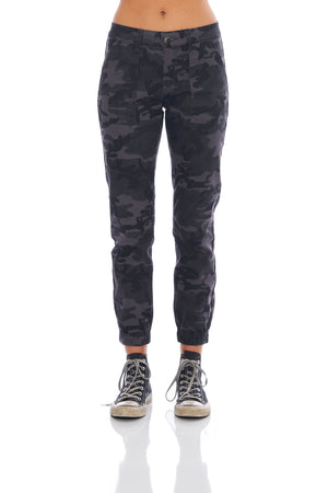 Jane Grey Camo Mid Rise Cargo Joggers 27" Inseam